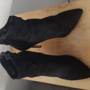 X0X0 Black suede Leather booties